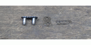 Maillon de chaîne du bras guide-lame